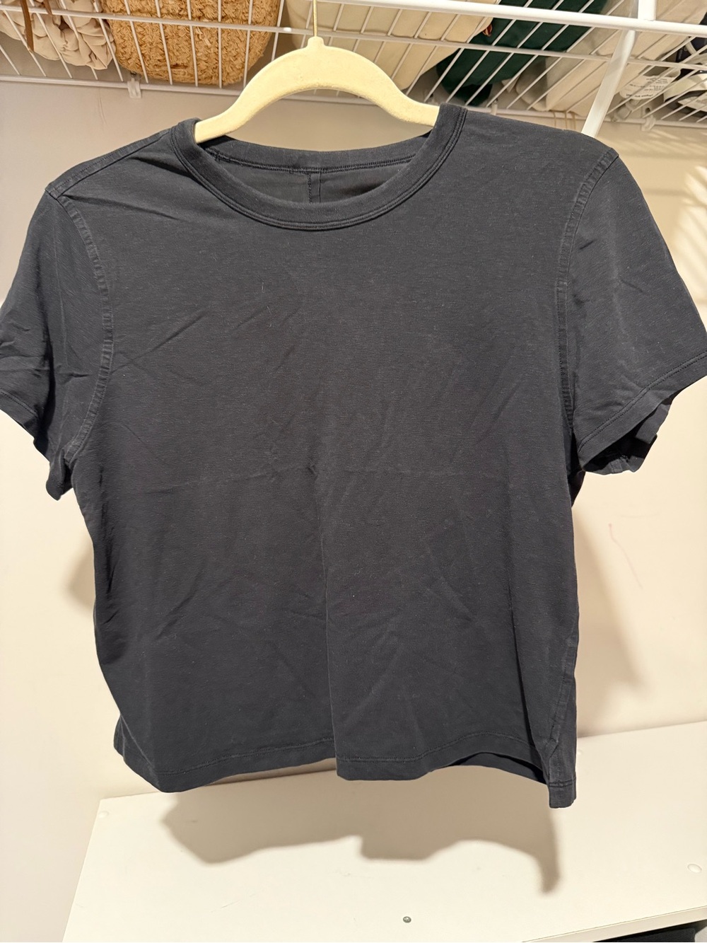 lululemon athletica Black Short Sleeve Tee